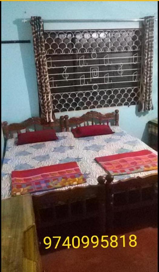 Family Homestay Madikeri Bagian luar foto