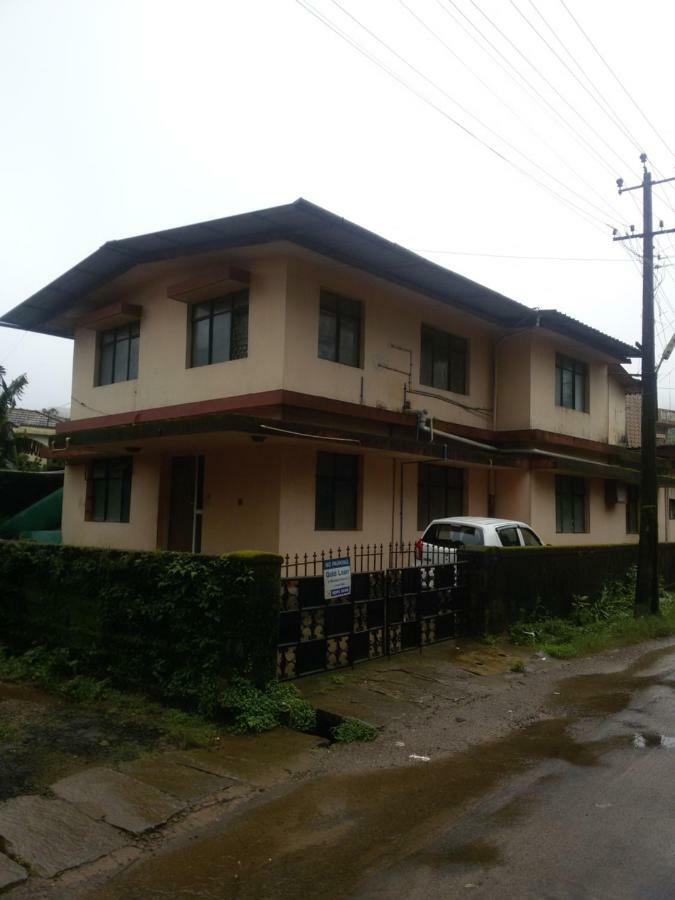 Family Homestay Madikeri Bagian luar foto